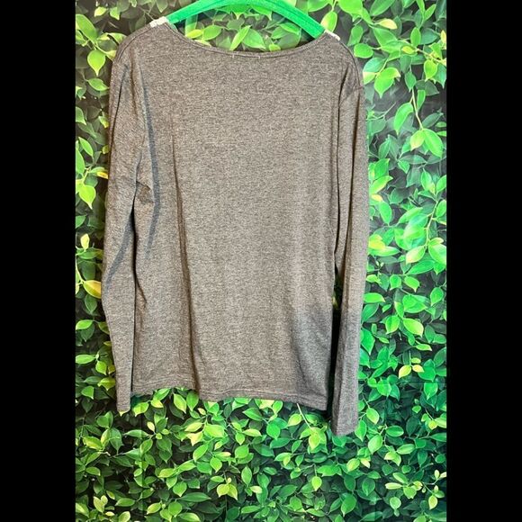 Aranee Blouse  - Picture 2 of 3